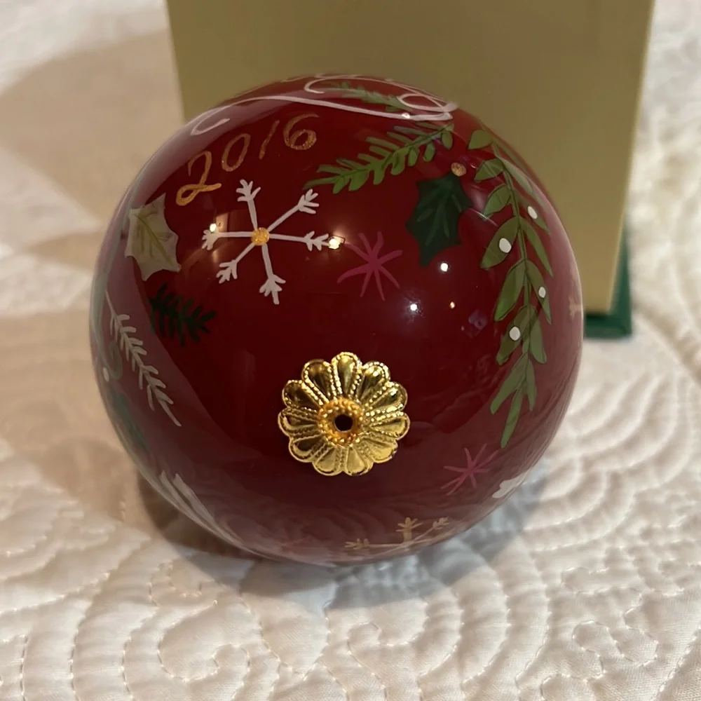 Pier‎ 1 Li Bien Season’s Greetings 2016 ornament